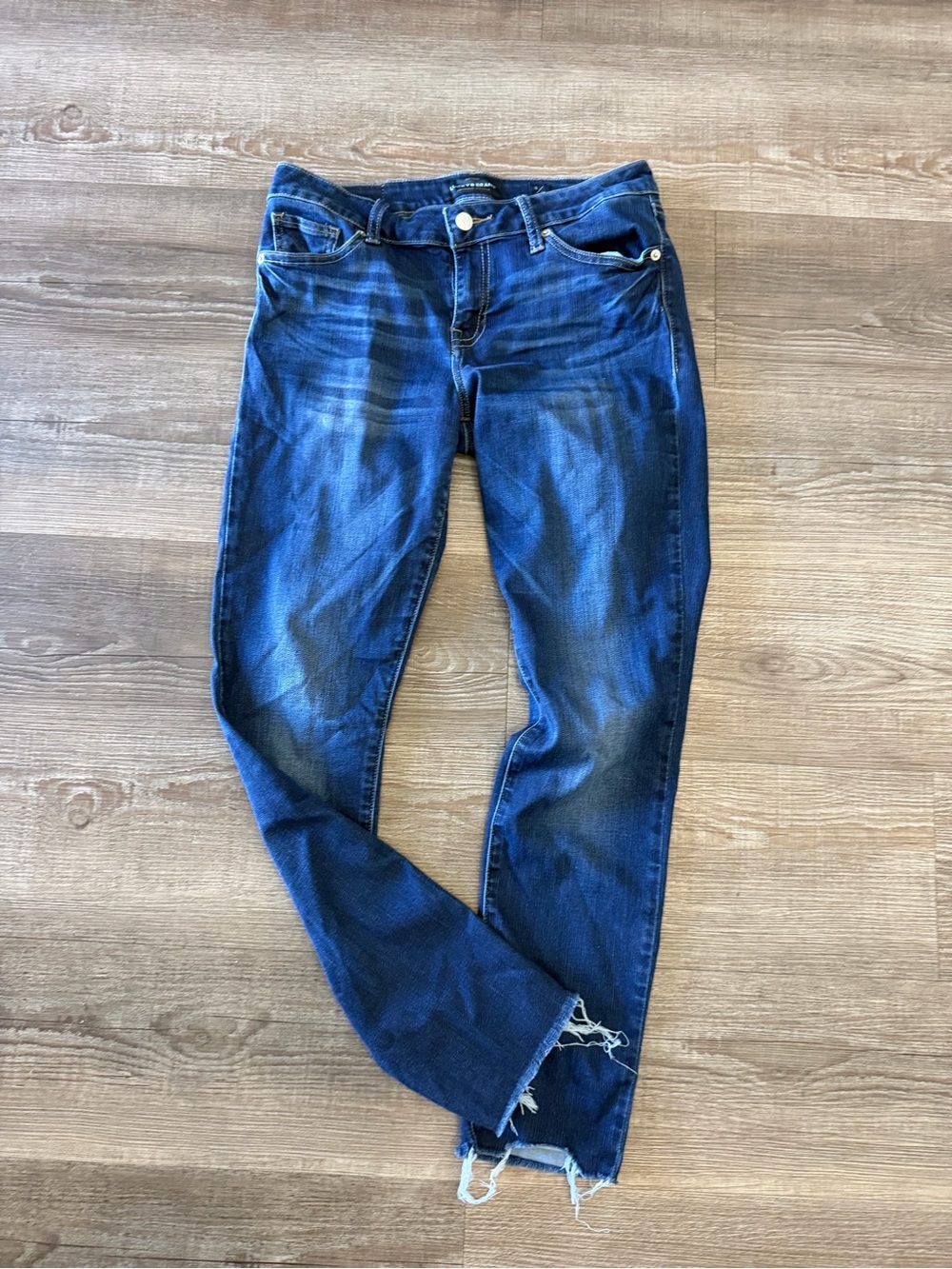 Lucky jeans ankle size 8/29 frayed hems